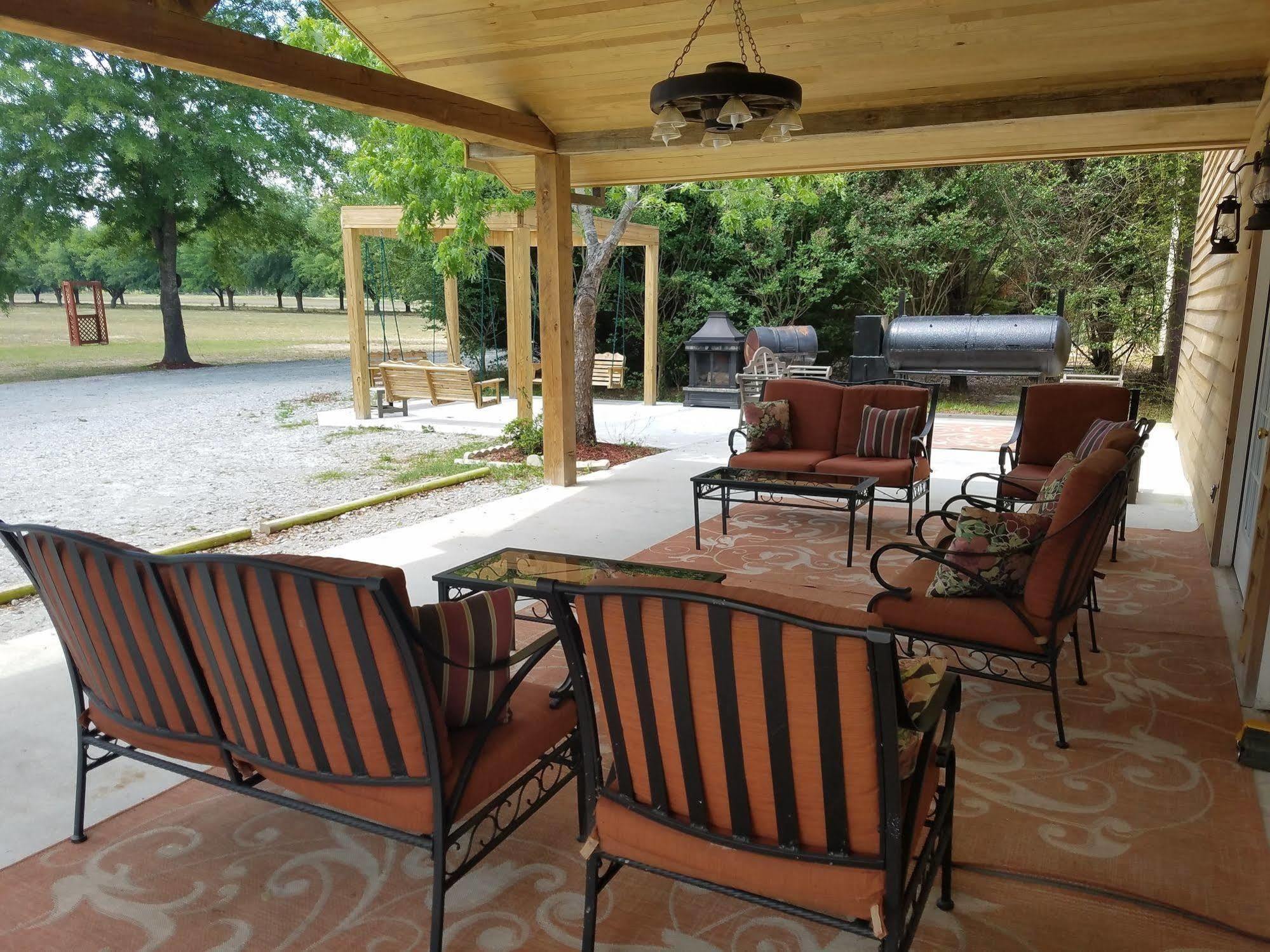 Red Fern Plantation Lodge สเตทส์โบโร ภายนอก รูปภาพ